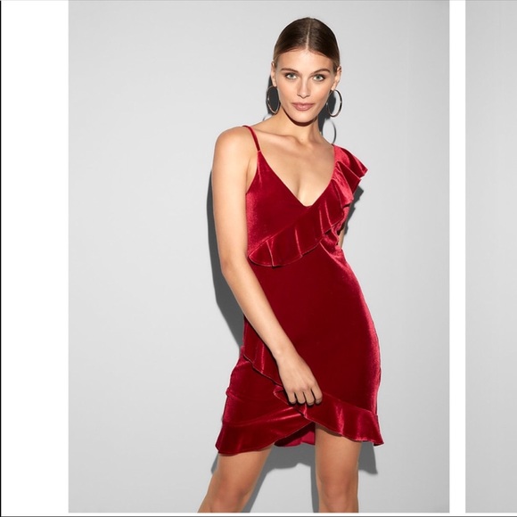 Dresses & Skirts - Express ruffle velvet dress